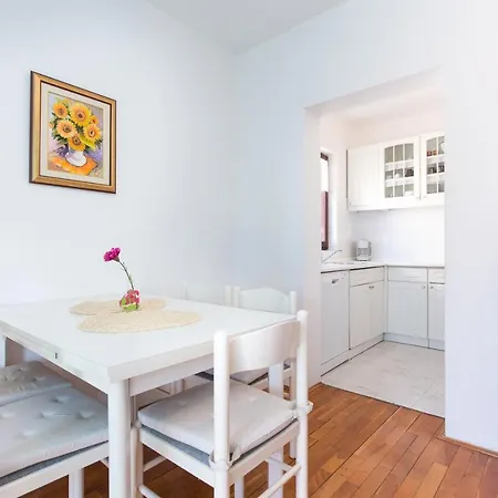 Apartment Adora