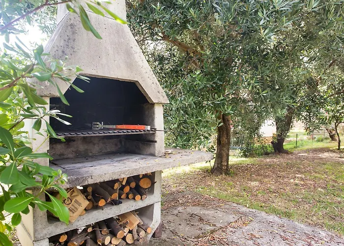 Adora דירה קרק